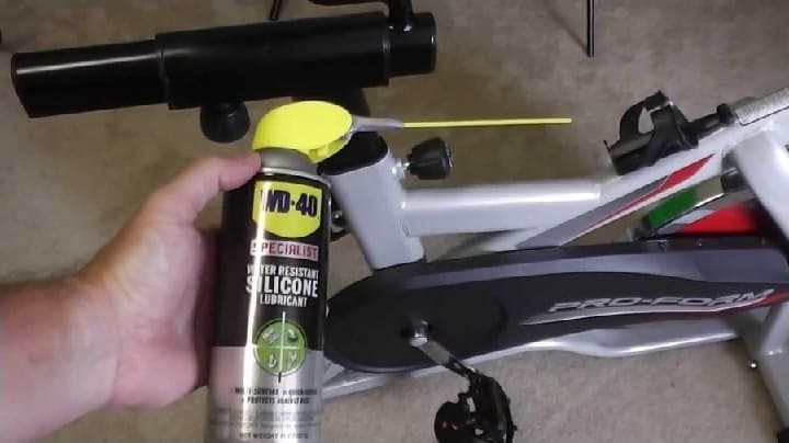 WD-40 SPECIALIST Σπρέι Σιλικόνης 400ml – Λιπαντικό & Προστατευτικό - Image 2